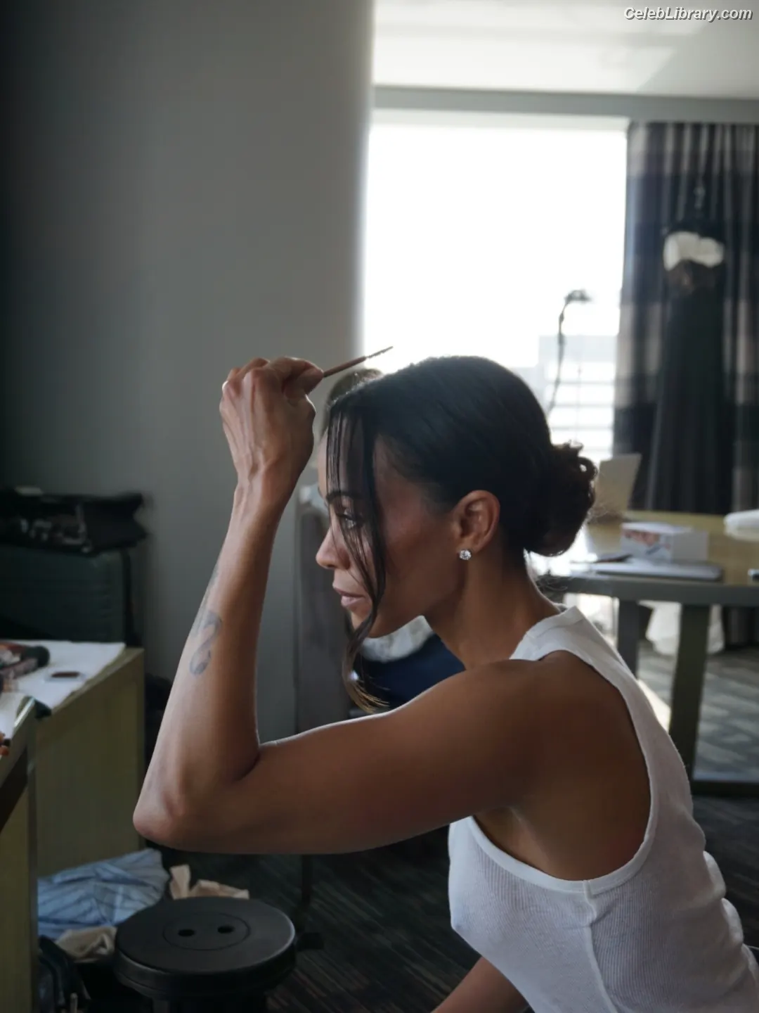 Zoe Saldana photo 7 of 867