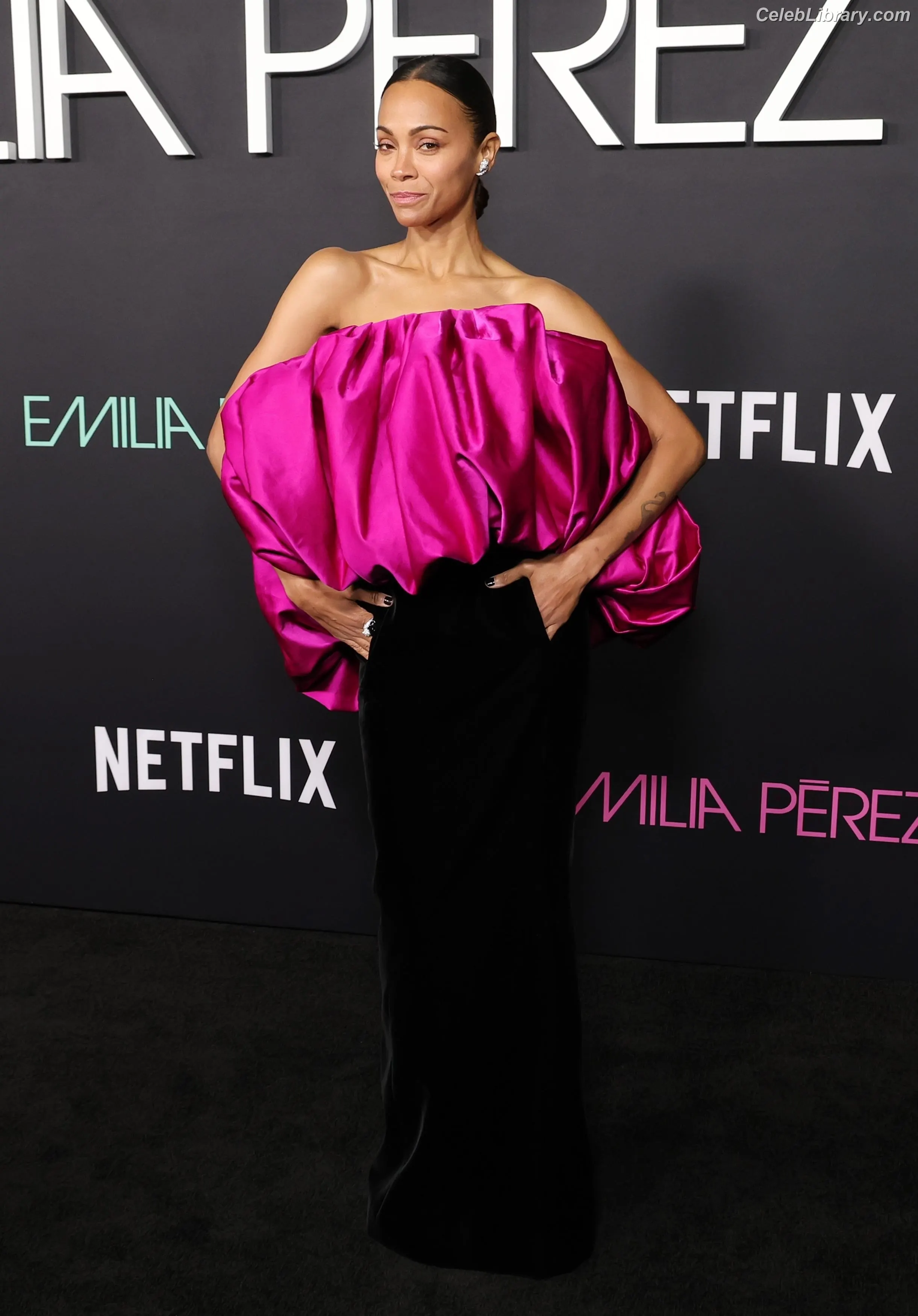 Zoe Saldana photo 20 of 867