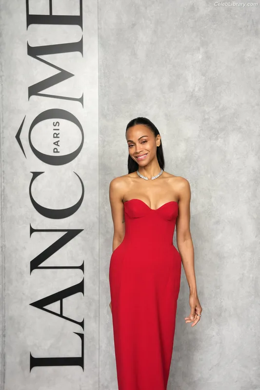 Zoe Saldana photo 10 of 868