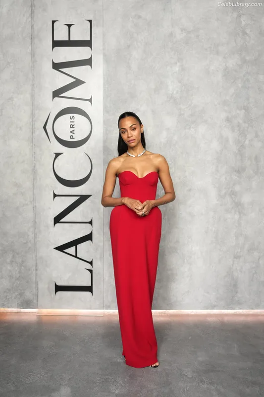 Zoe Saldana photo 12 of 868