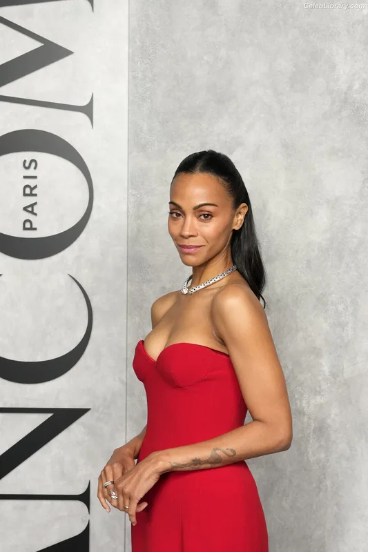 Zoe Saldana photo 13 of 868