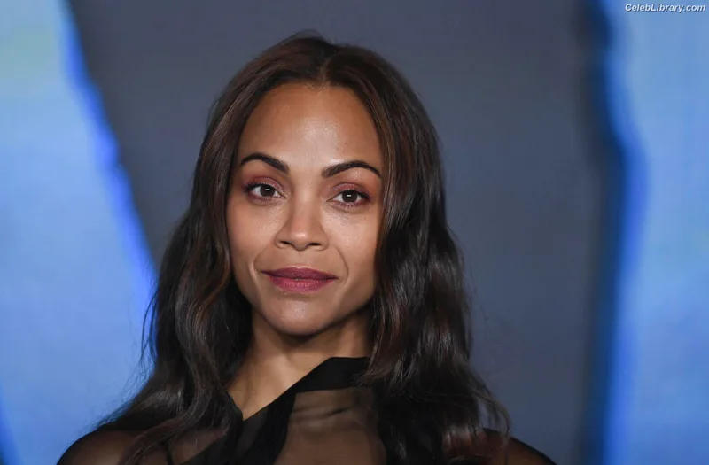 Zoe Saldana photo 7 of 868