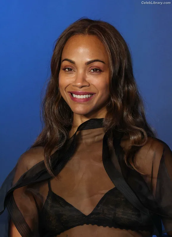 Zoe Saldana photo 15 of 868