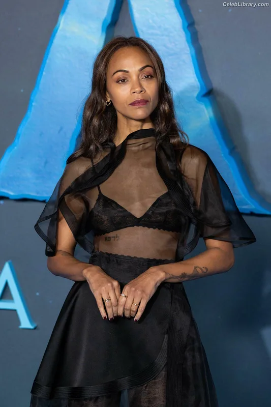 Zoe Saldana photo 9 of 868