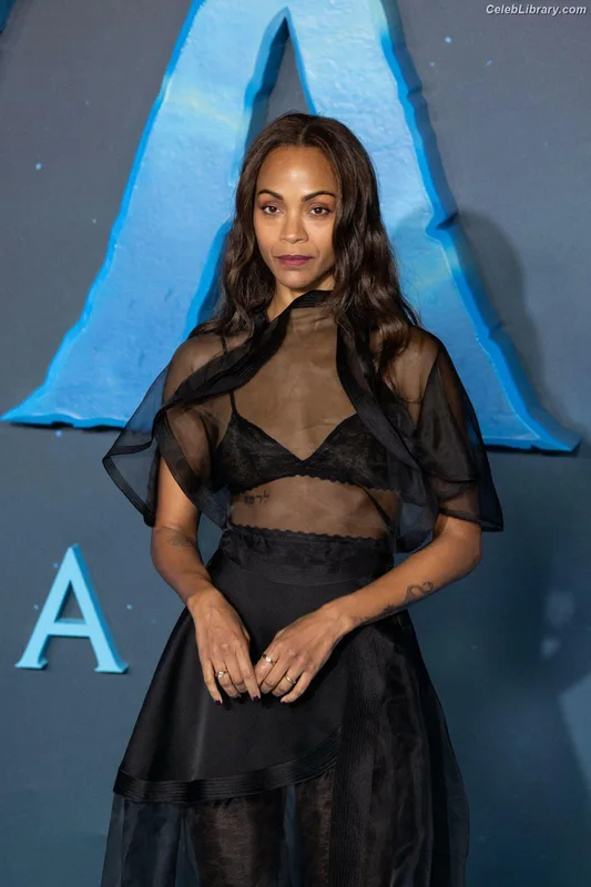 Zoe Saldana photo 18 of 868