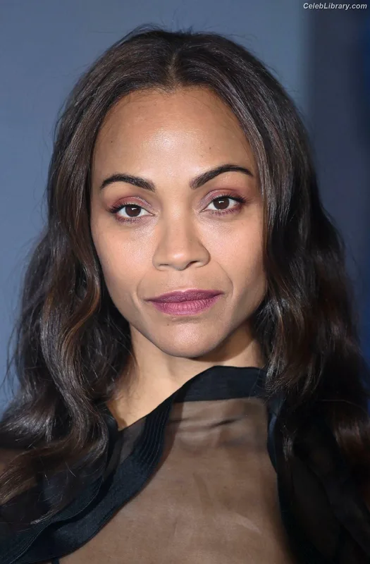 Zoe Saldana photo 24 of 868