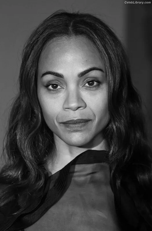 Zoe Saldana photo 1 of 868