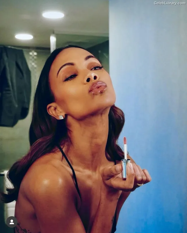 Zoe Saldana photo 3 of 868