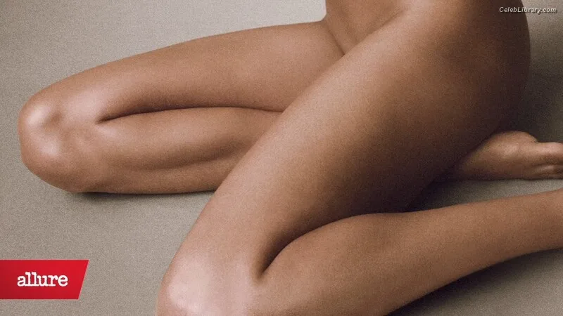 Zoe Saldana photo 15 of 868