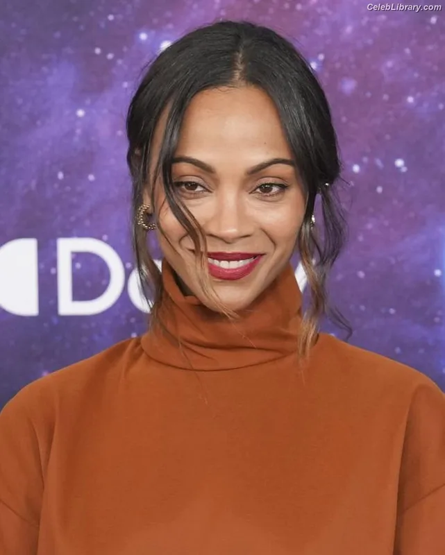 Zoe Saldana photo 21 of 868