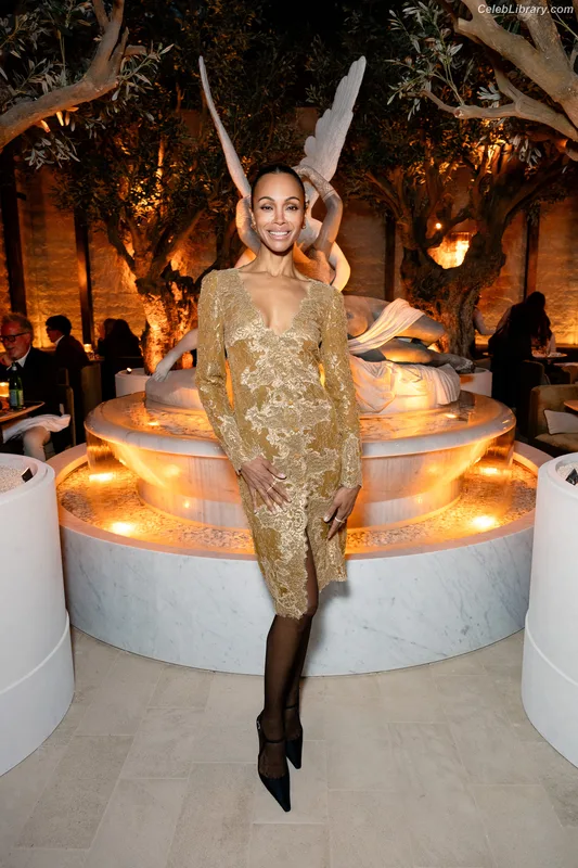 Zoe Saldana photo 21 of 868