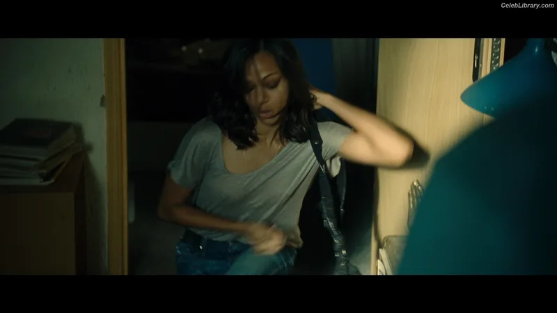 Zoe Saldana photo 17 of 868