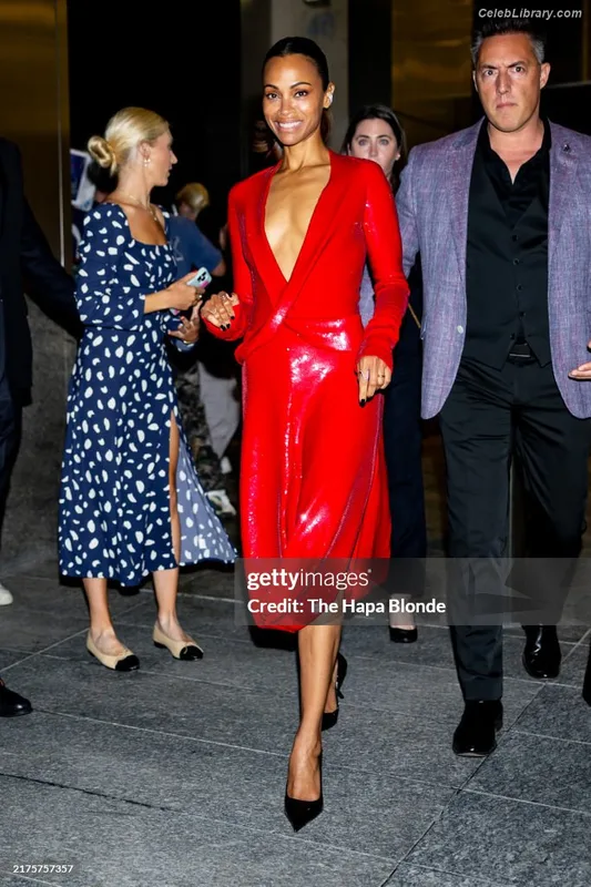 Zoe Saldana photo 18 of 868