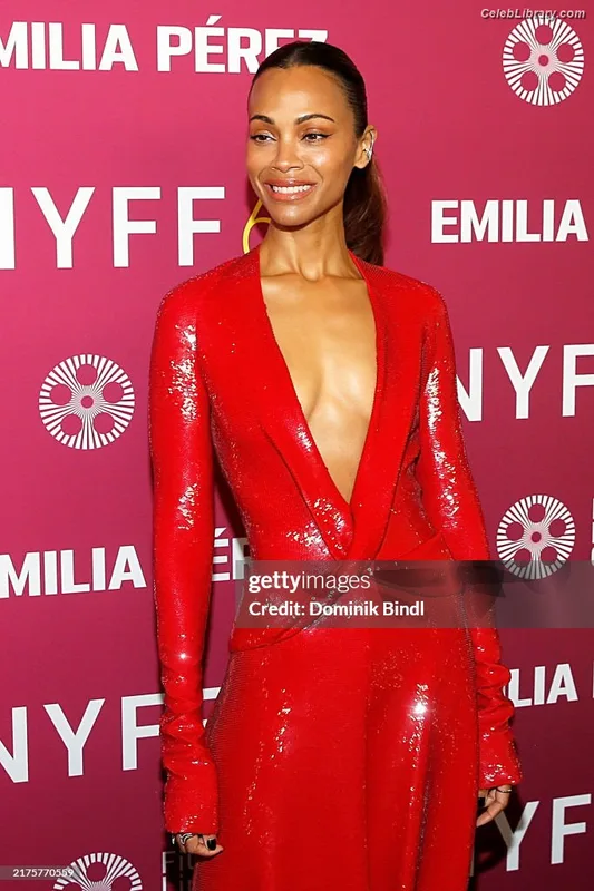 Zoe Saldana photo 6 of 868