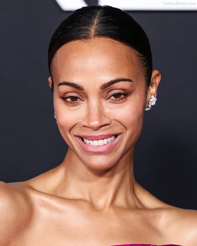 Zoe Saldana photo 23 of 868