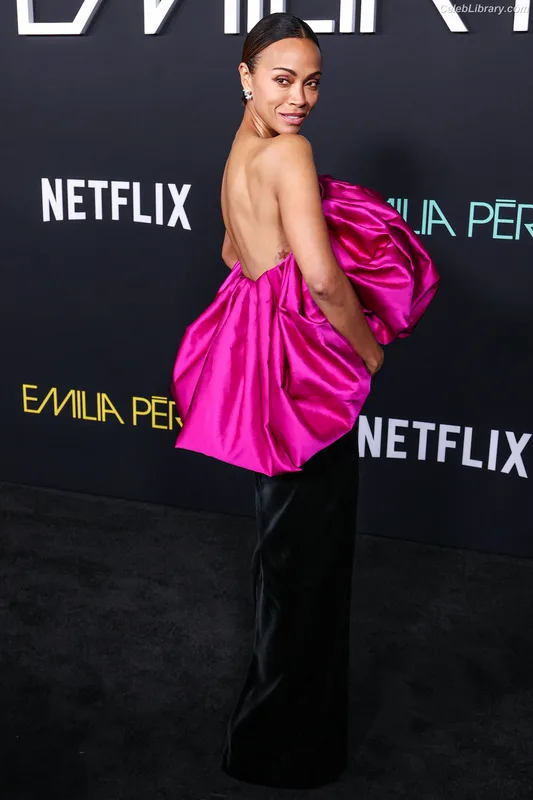 Zoe Saldana photo 6 of 868