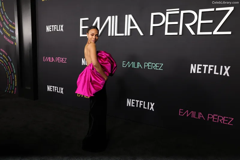Zoe Saldana photo 19 of 868