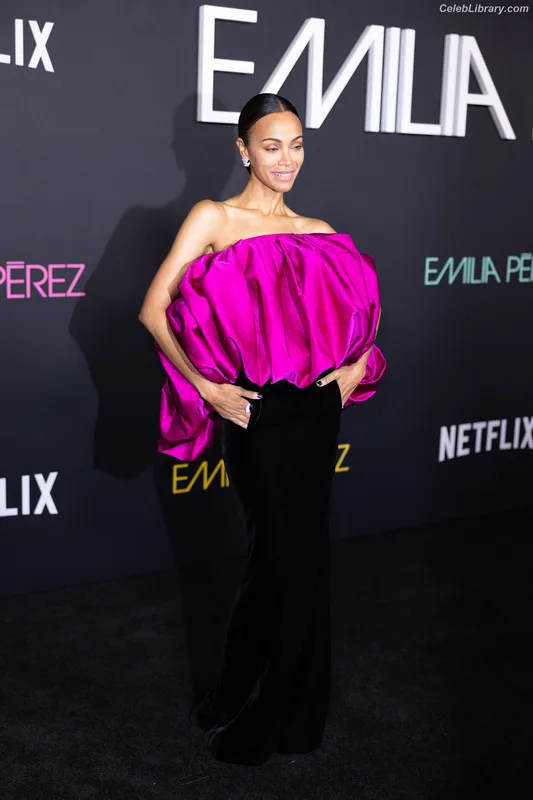 Zoe Saldana photo 10 of 868