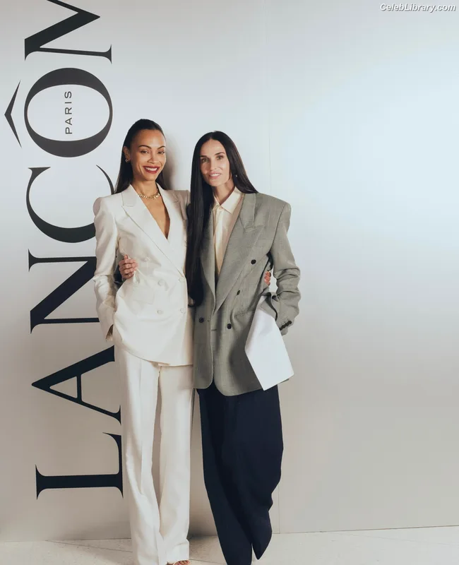 Zoe Saldana photo 19 of 868