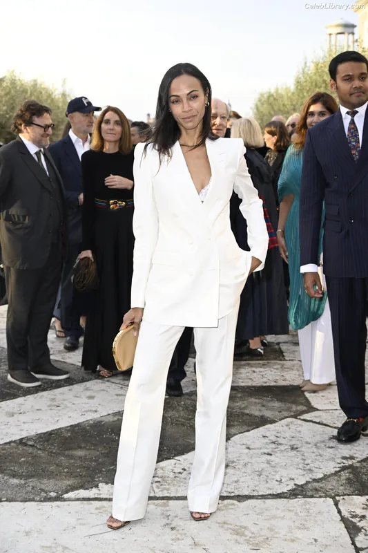 Zoe Saldana photo 24 of 868