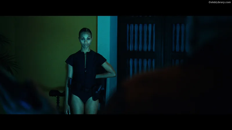 Zoe Saldana photo 21 of 868