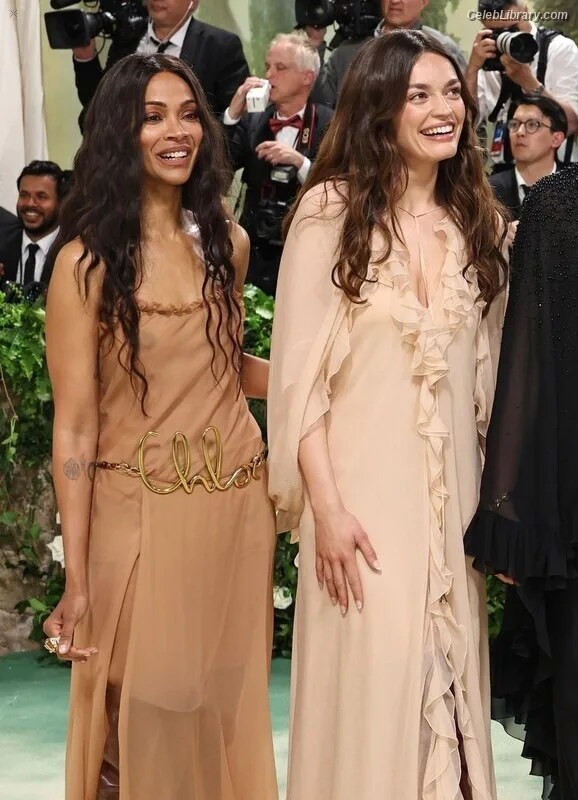 Zoe Saldana photo 24 of 868