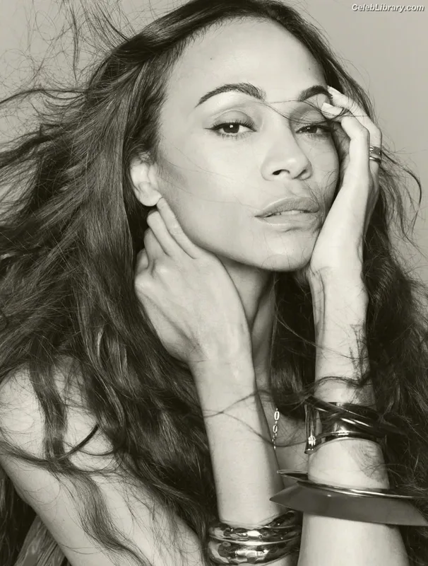 Zoe Saldana photo 12 of 868