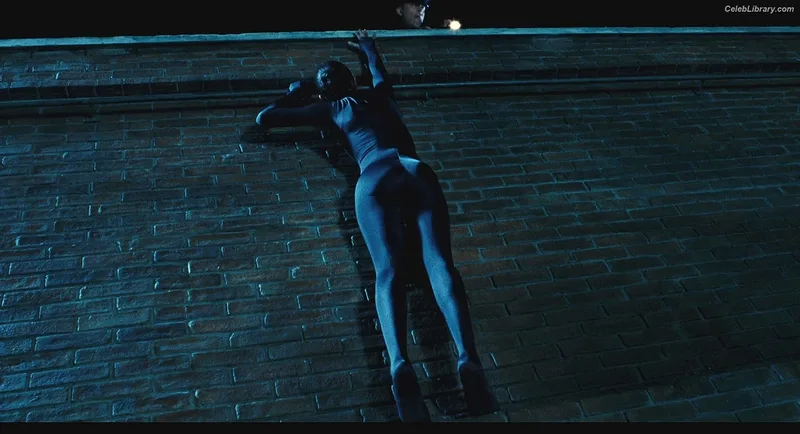 Zoe Saldana photo 3 of 868
