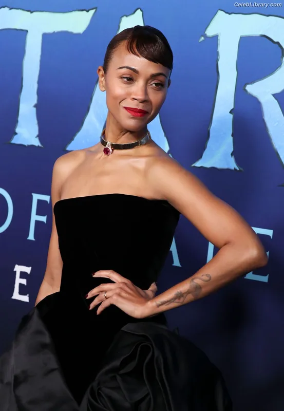Zoe Saldana photo 7 of 868