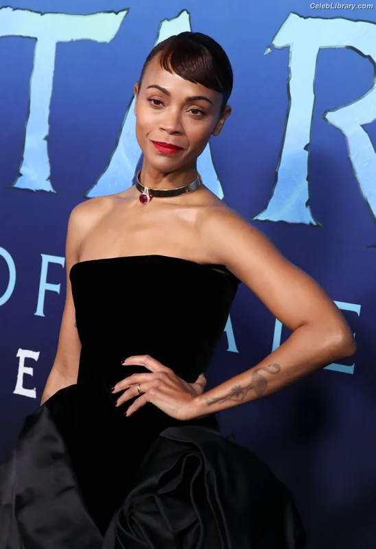Zoe Saldana photo 8 of 868
