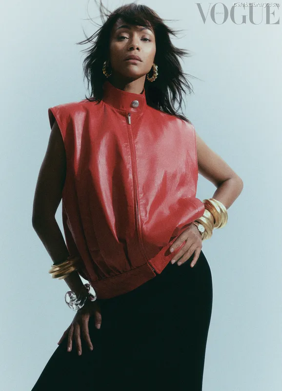 Zoe Saldana photo 11 of 868