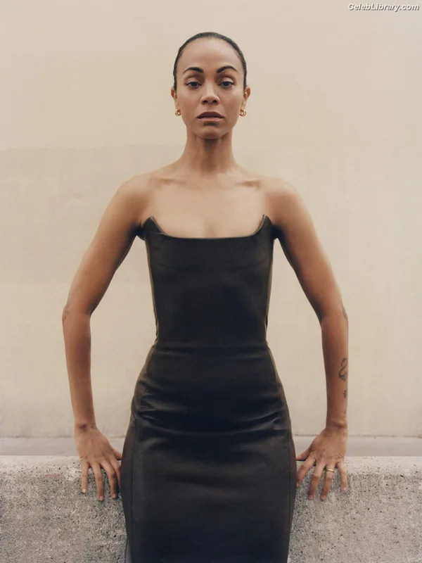 Zoe Saldana photo 17 of 868