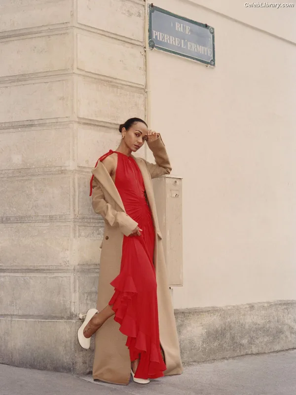 Zoe Saldana photo 19 of 868