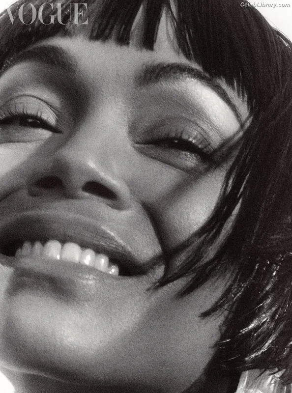 Zoe Saldana photo 11 of 868
