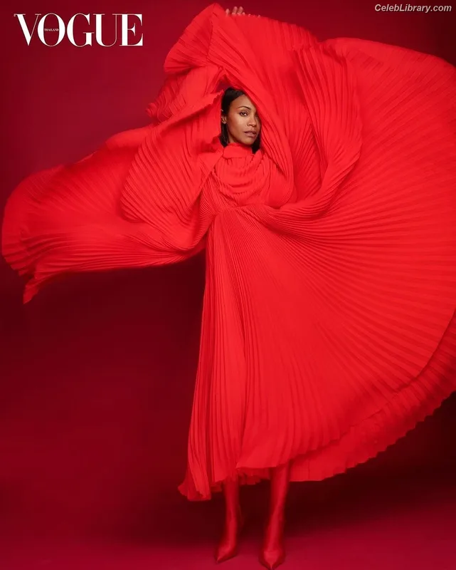 Zoe Saldana photo 5 of 868