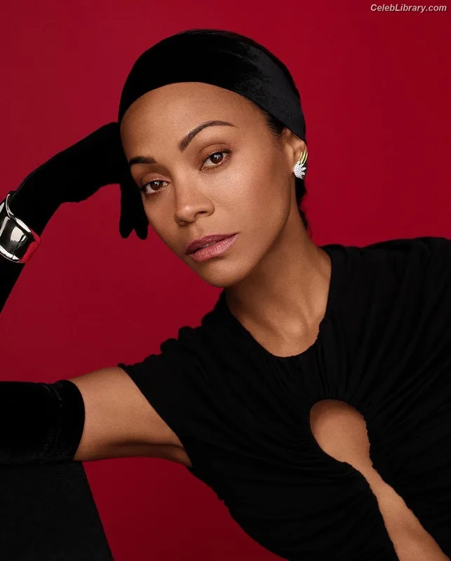 Zoe Saldana photo 9 of 868