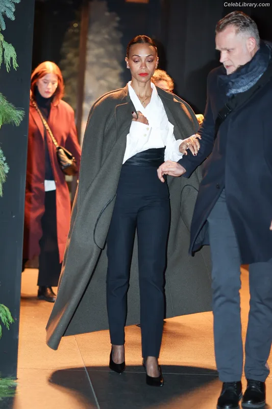 Zoe Saldana photo 8 of 868