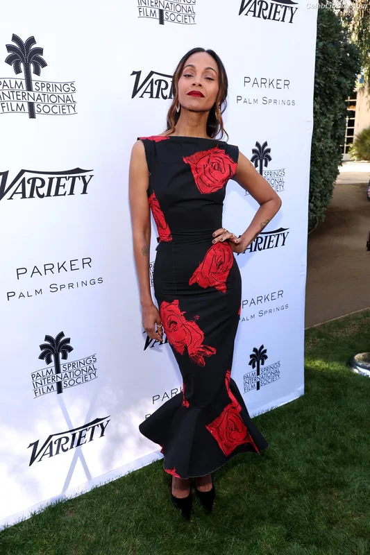 Zoe Saldana photo 22 of 868