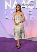 Zoe Saldana photo 11 of 868