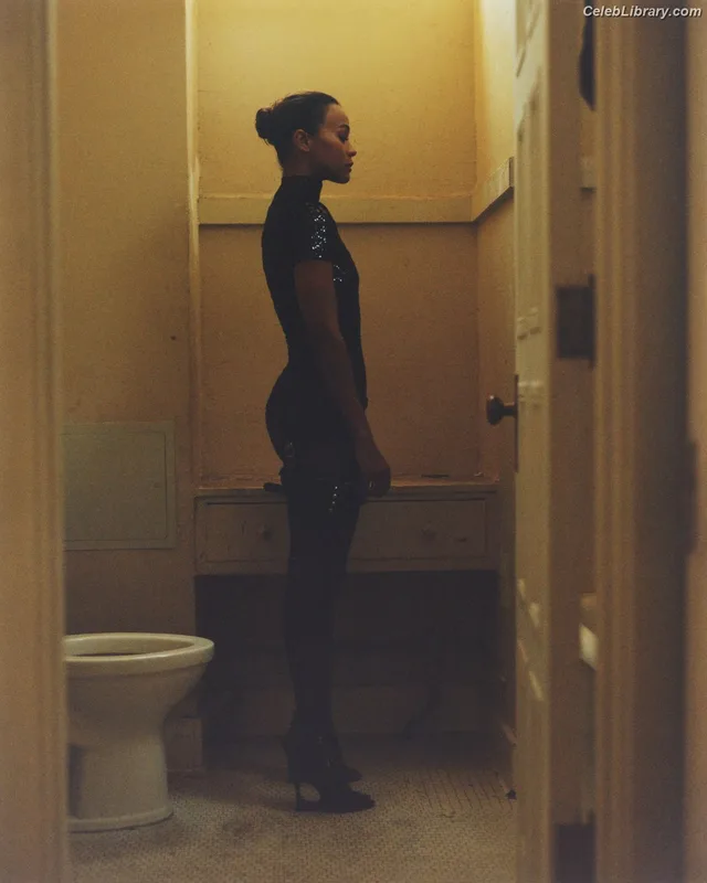 Zoe Saldana photo 13 of 868