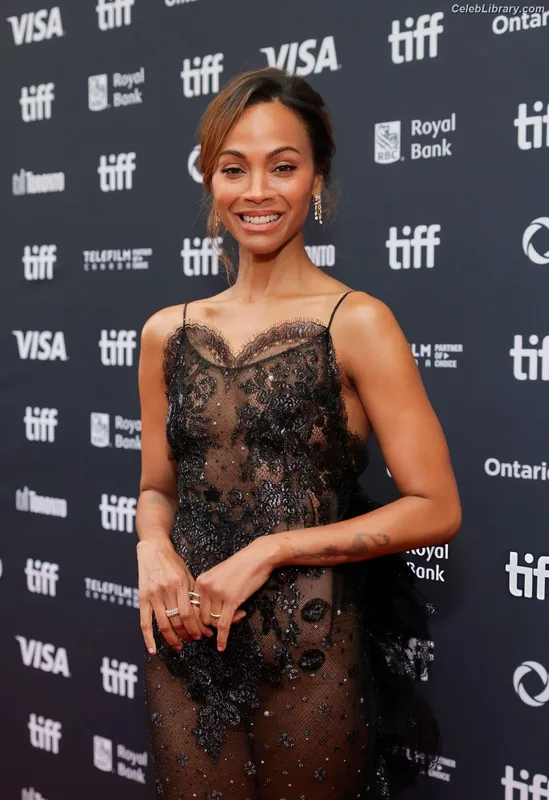 Zoe Saldana photo 17 of 868