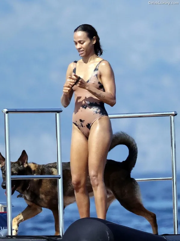Zoe Saldana photo 21 of 868