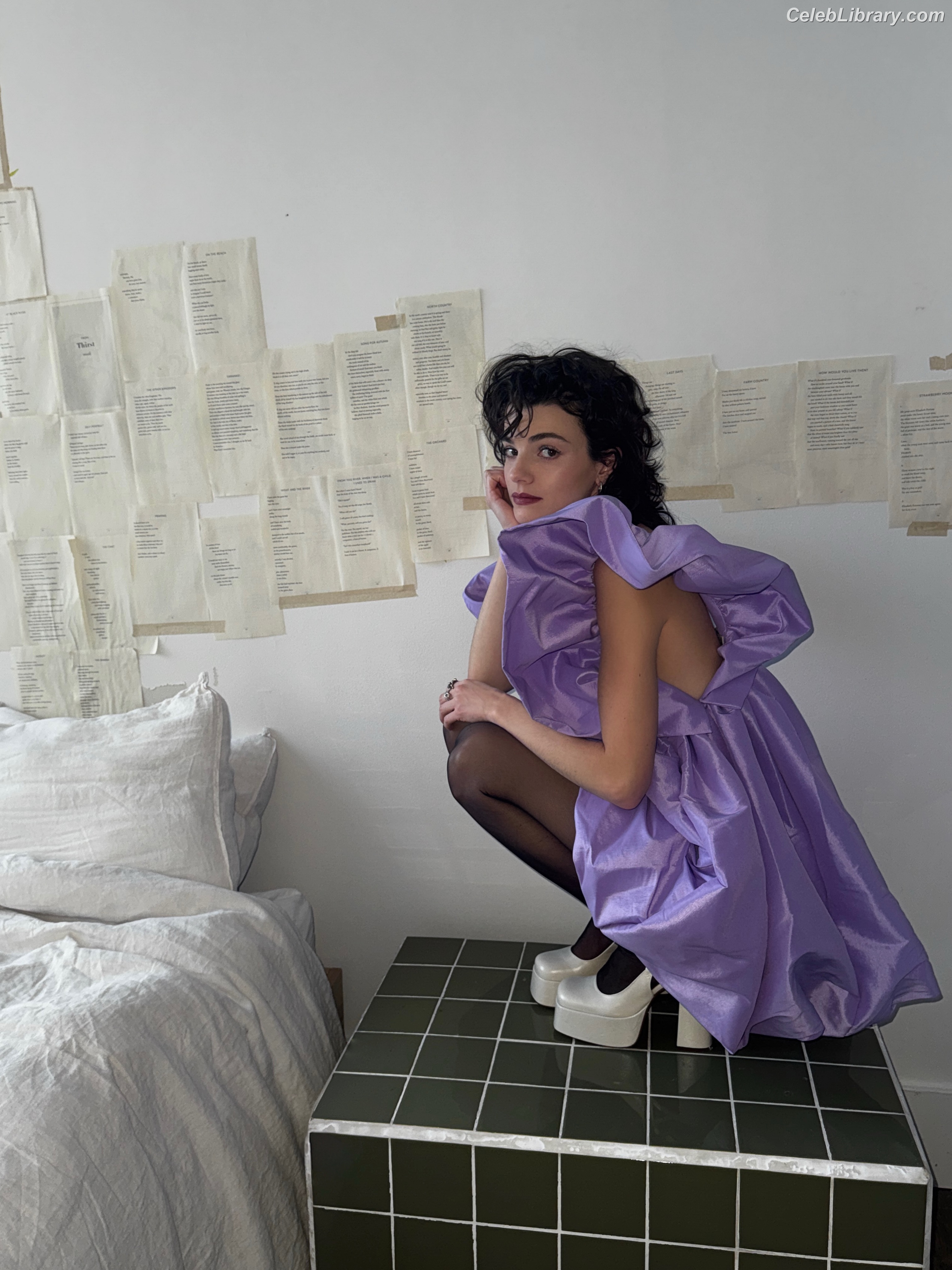 Zoe Steiner photo 22 of 46