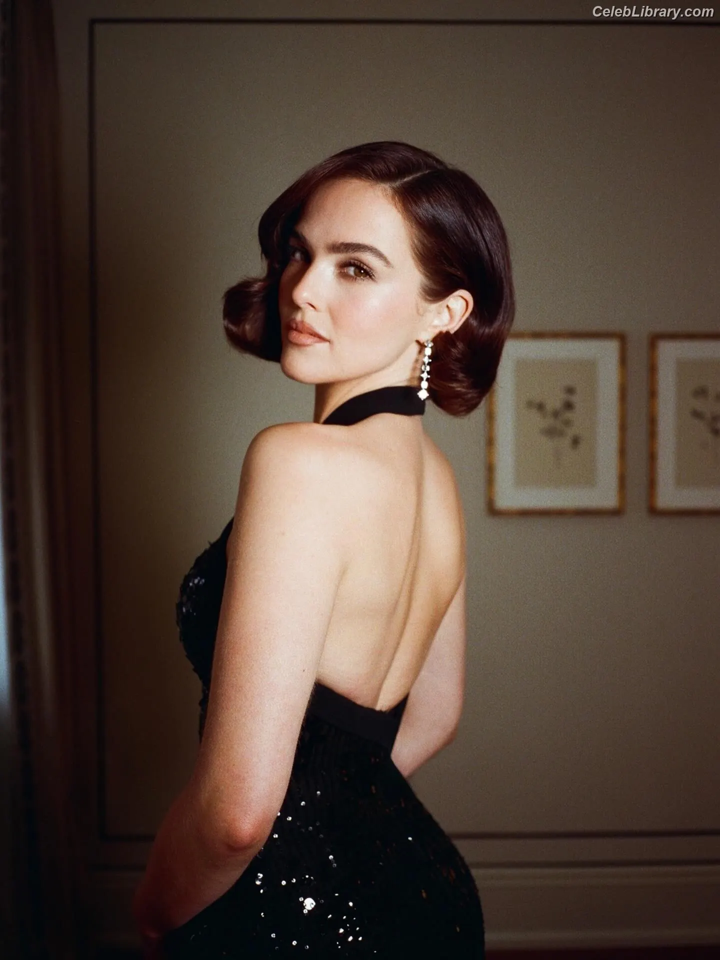 Zoey Deutch photo 8 of 1463