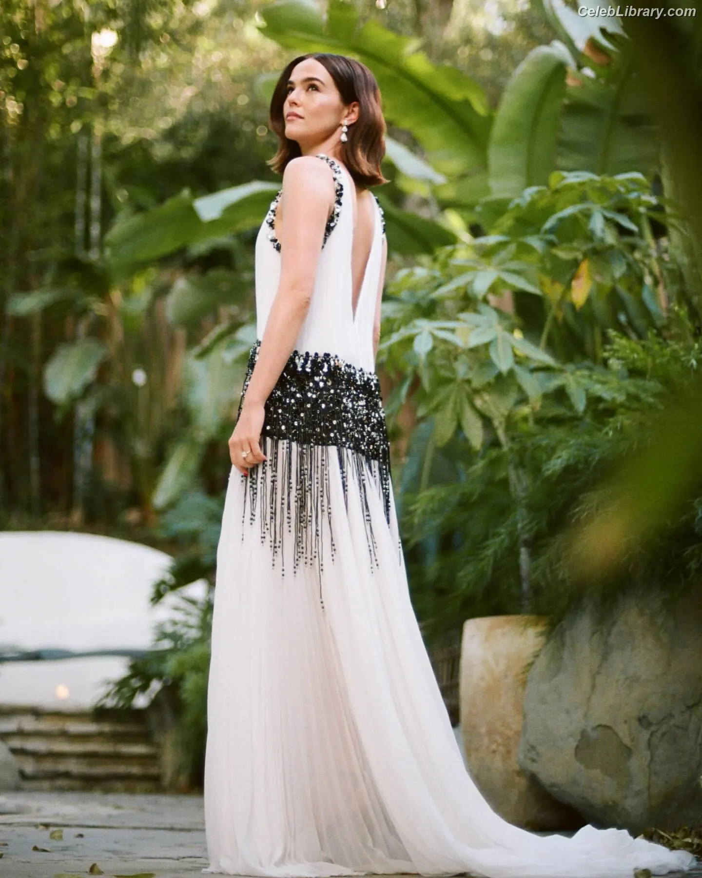Zoey Deutch photo 6 of 1463