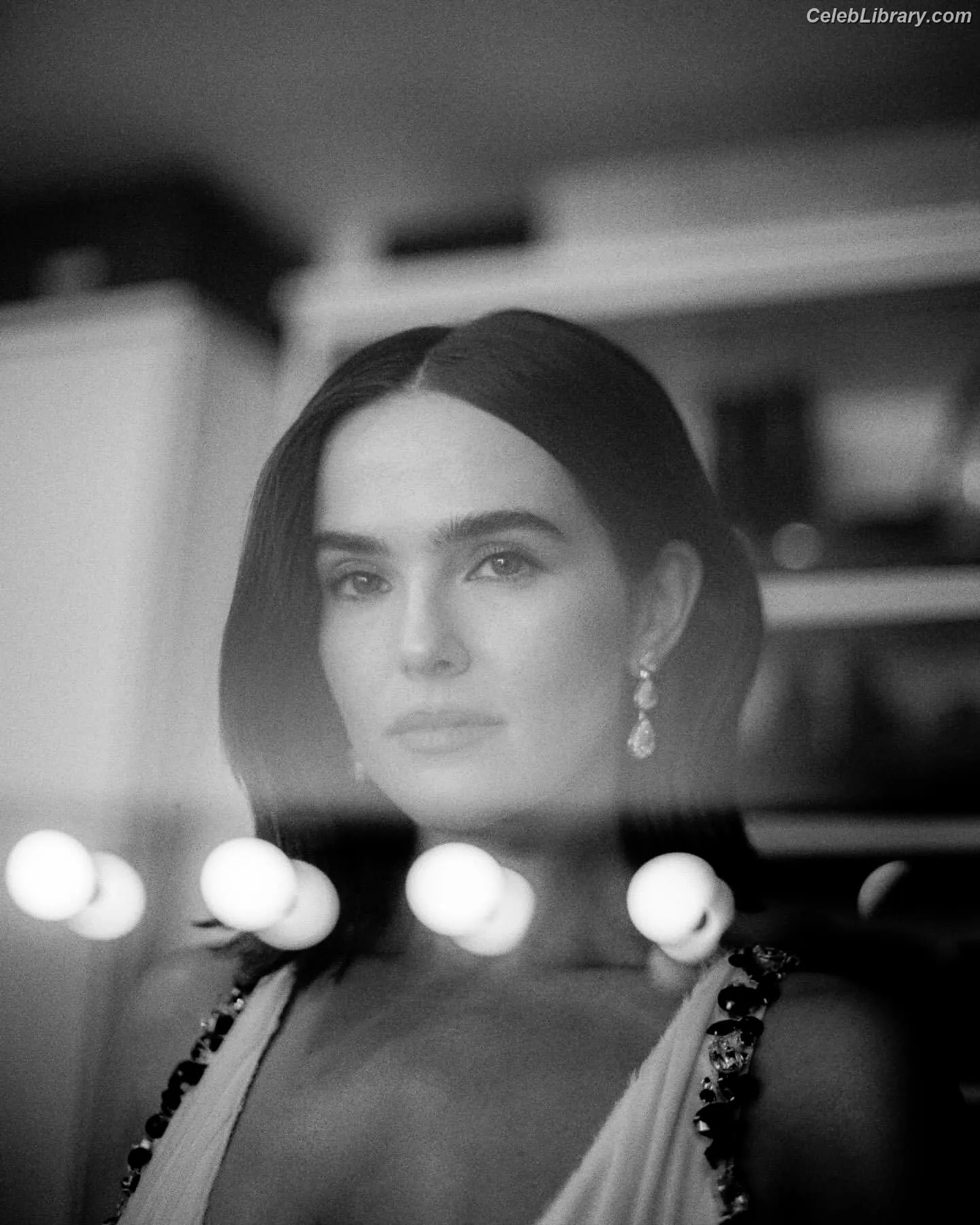 Zoey Deutch photo 7 of 1463