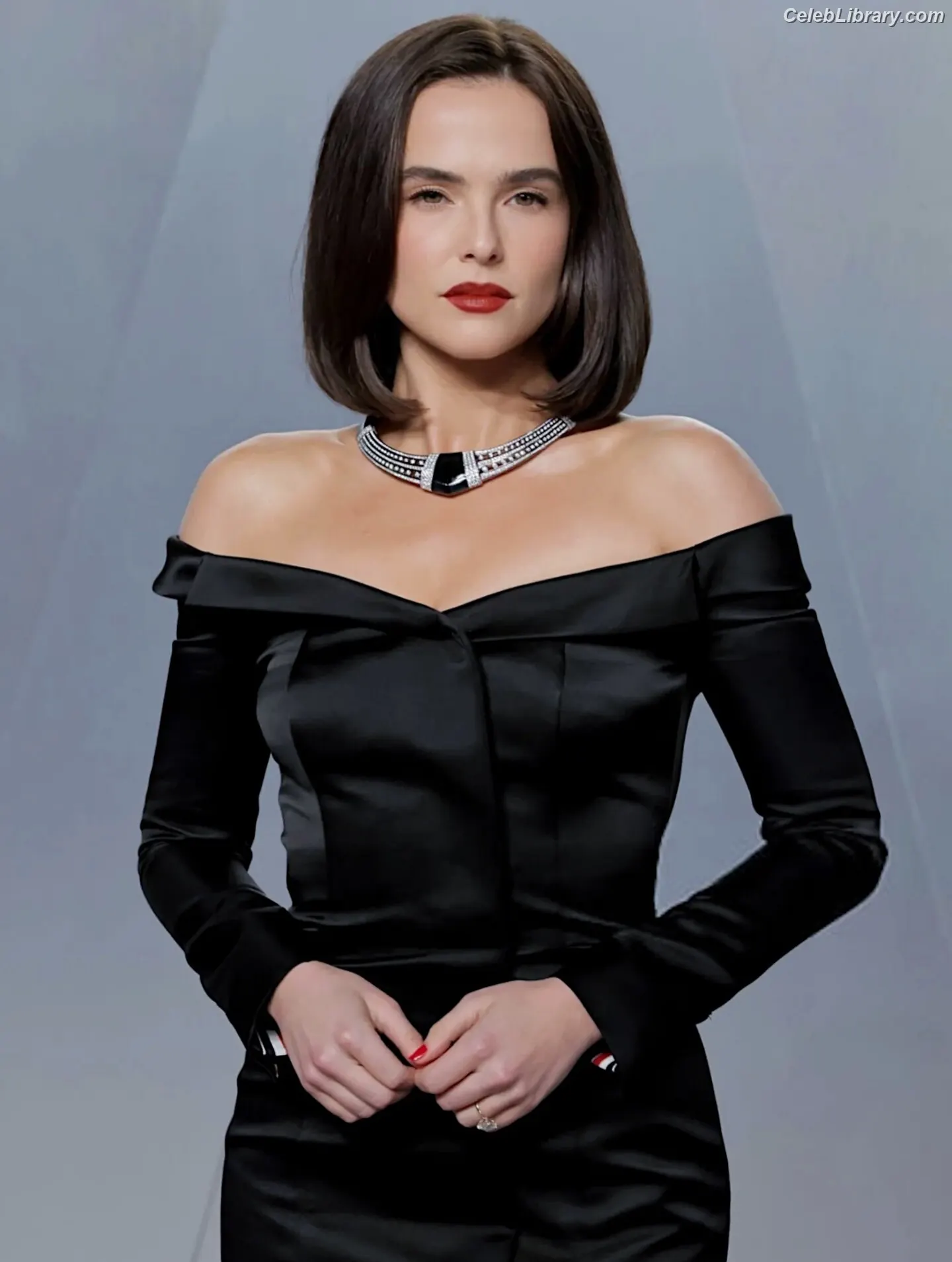 Zoey Deutch photo 20 of 1463