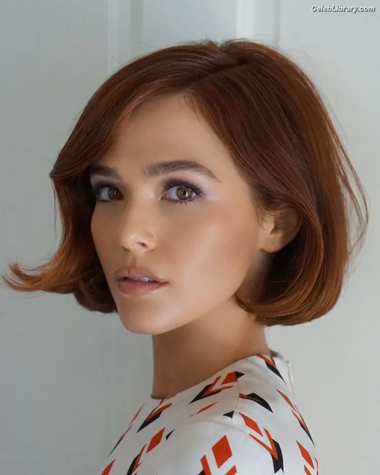 Zoey Deutch photo 3 of 1463