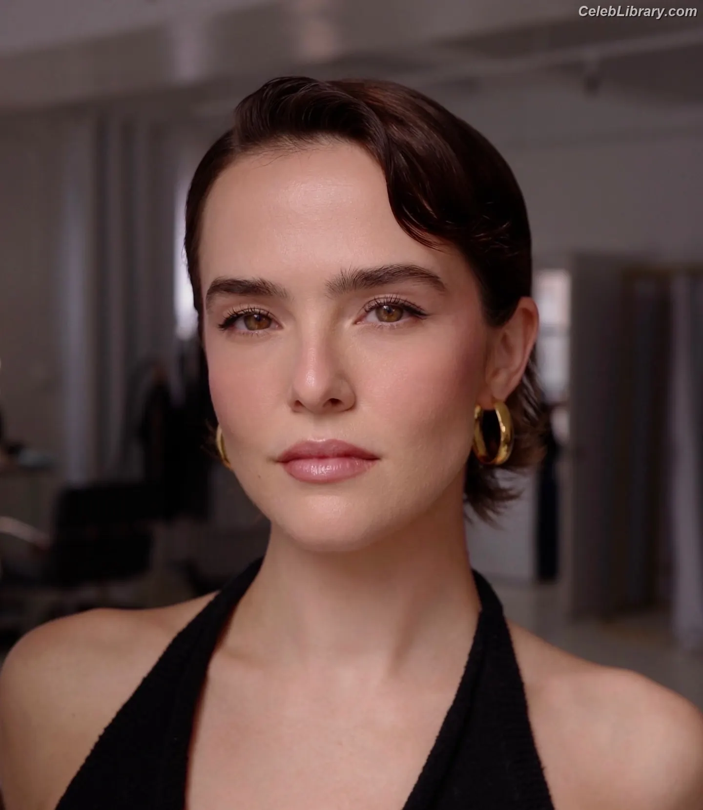 Zoey Deutch photo 8 of 1463