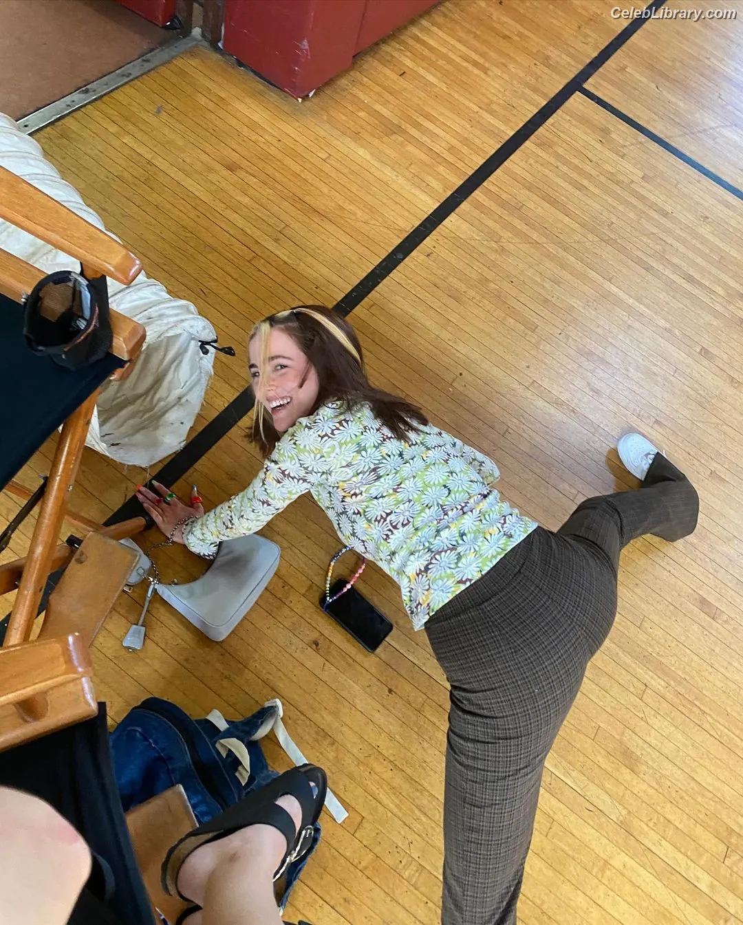 Zoey Deutch photo 19 of 1463